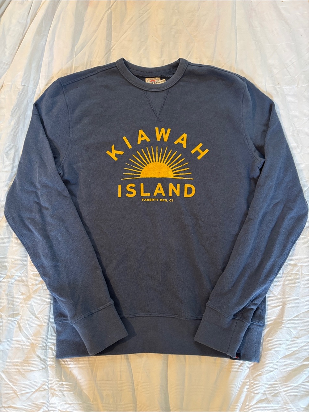 Faherty Crewneck with Kiawah Island Graphic